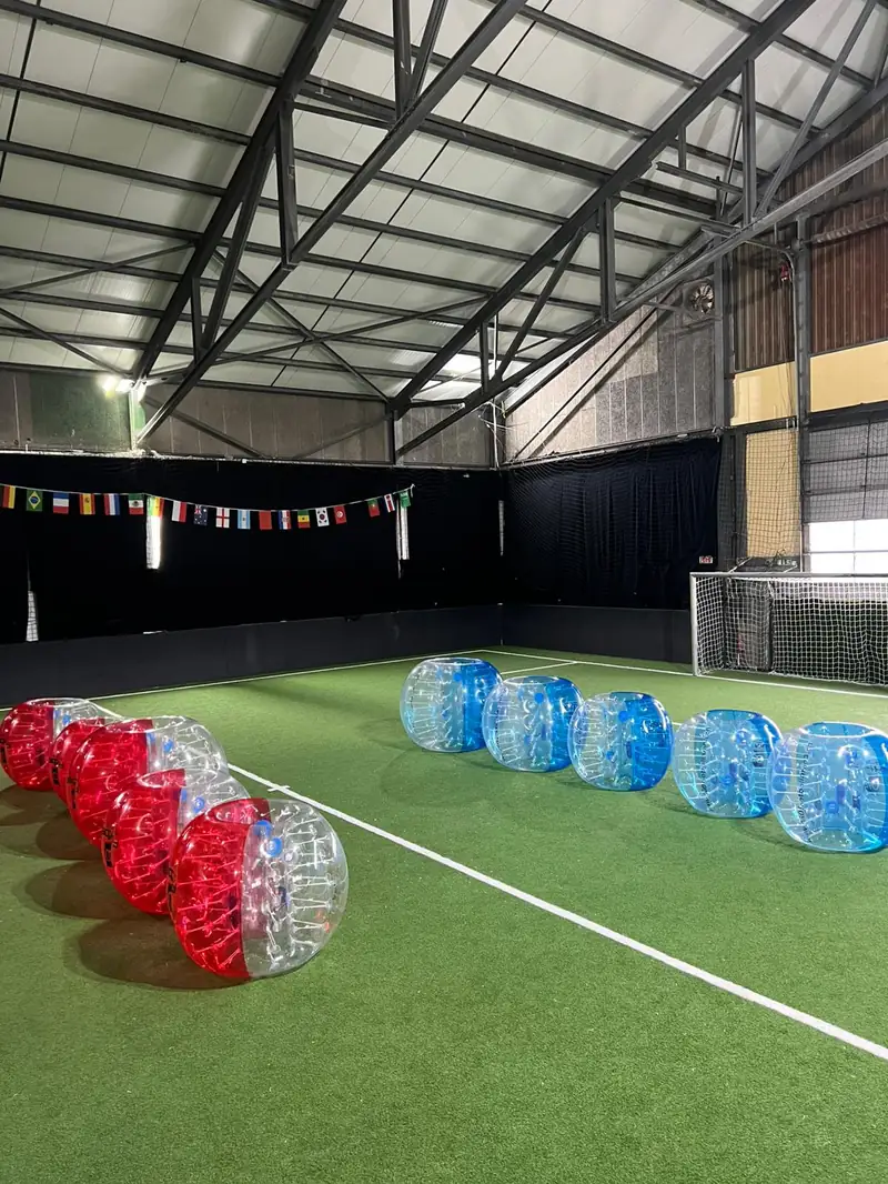 Bubble Ball und Bubble Soccer spielen in Zürich – Firmenevent in der 360Footballarena